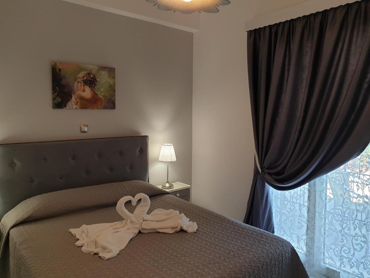 Makis Studios & Apartments Poros  Exterior foto